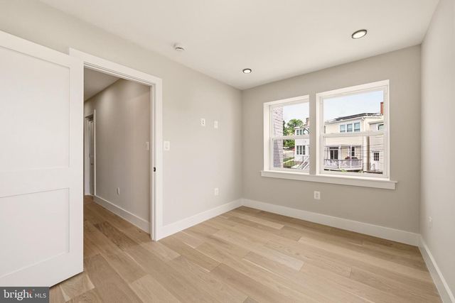 418 ALLISON ST NW, Washington, DC 20011