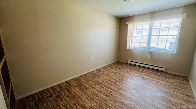 395 Woodbridge Drive 395E, Ridge, NY 11961