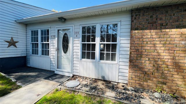 395 Woodbridge Drive 395E, Ridge, NY 11961