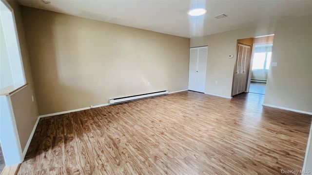 395 Woodbridge Drive 395E, Ridge, NY 11961