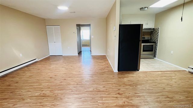 395 Woodbridge Drive 395E, Ridge, NY 11961