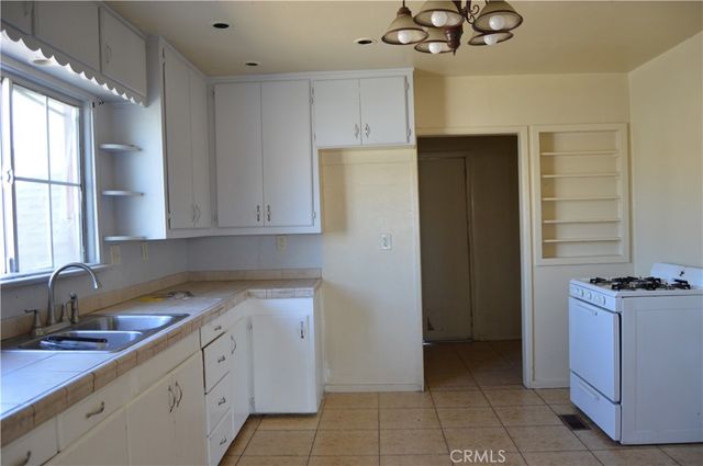 17049 C Street, Victorville, CA 92395