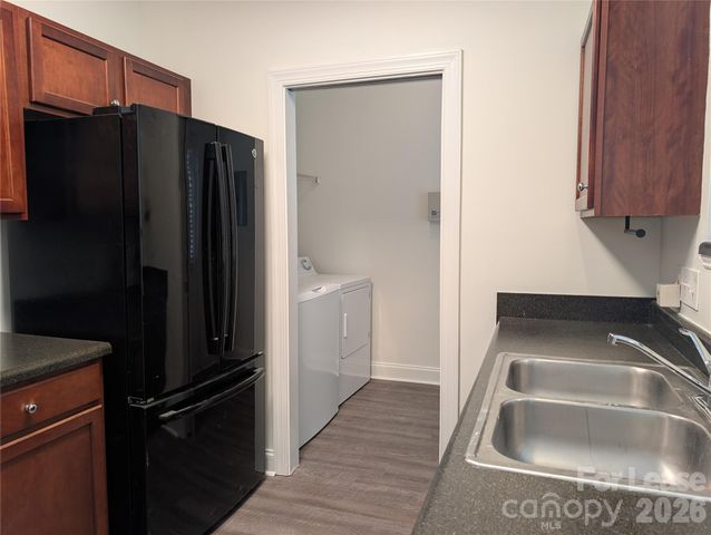 2104 Sardony Lane, Charlotte, NC 28213