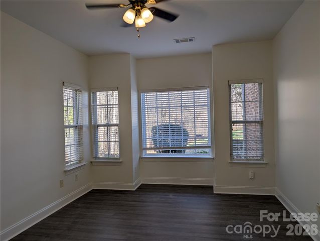 2104 Sardony Lane, Charlotte, NC 28213