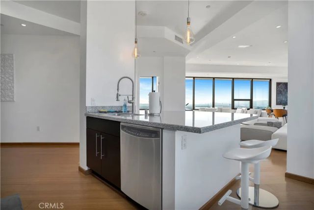 1100 Wilshire Boulevard 3302, Los Angeles, CA 90017