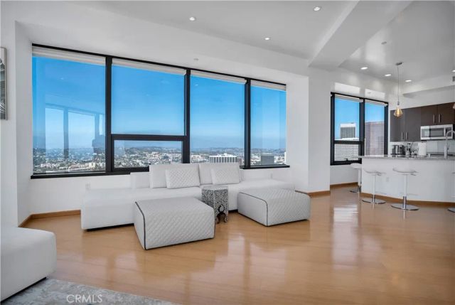 1100 Wilshire Boulevard 3302, Los Angeles, CA 90017