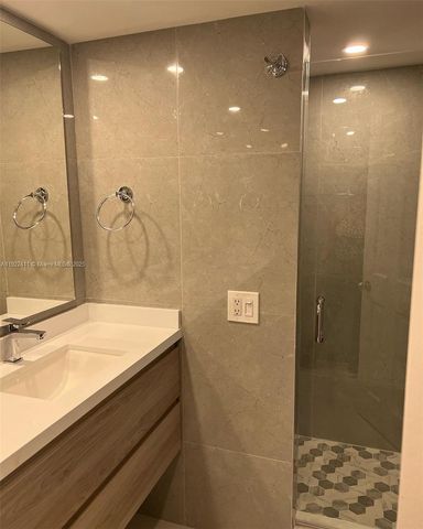 1717 N Bayshore Dr A-1856, Miami, FL 33132