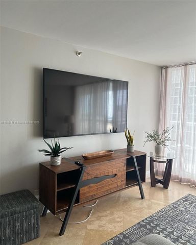 1717 N Bayshore Dr A-1856, Miami, FL 33132