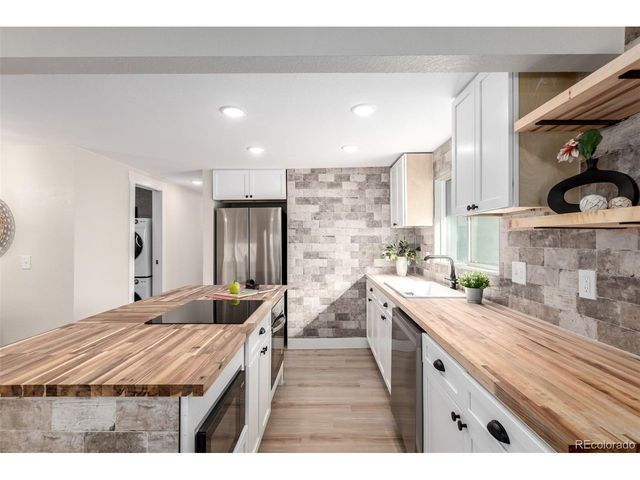 4836 King St, Denver, CO 80221