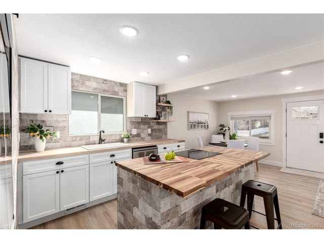 4836 King St, Denver, CO 80221