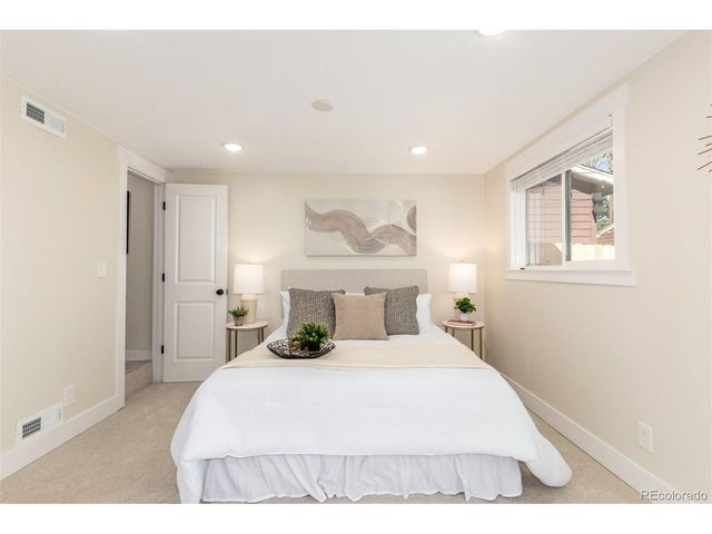 4836 King St, Denver, CO 80221