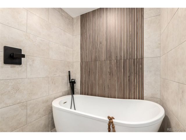 4836 King St, Denver, CO 80221