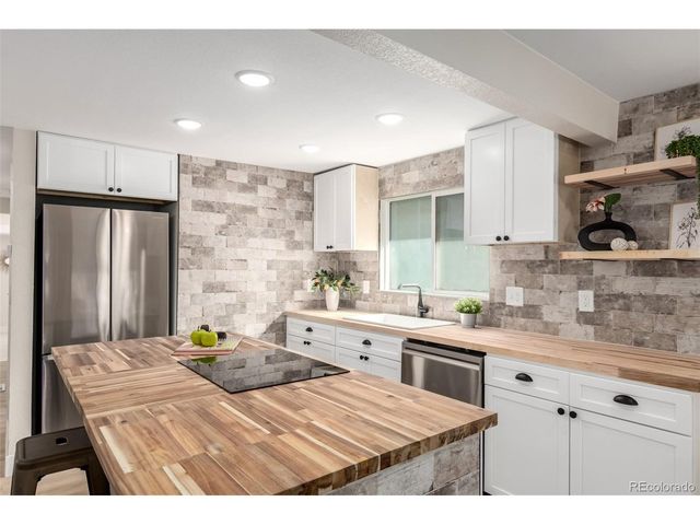 4836 King St, Denver, CO 80221