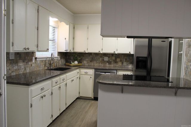 1303 Bert Street, Mena, AR 71953