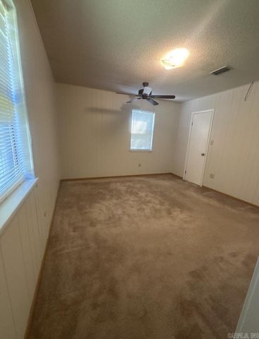 1303 Bert Street, Mena, AR 71953