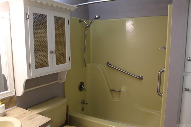 1303 Bert Street, Mena, AR 71953