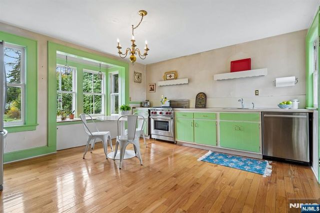 400 Grove Street, Montclair, NJ 07043