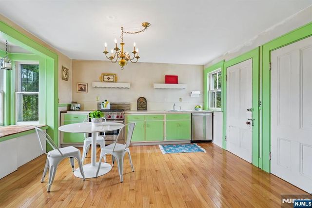 400 Grove Street, Montclair, NJ 07043