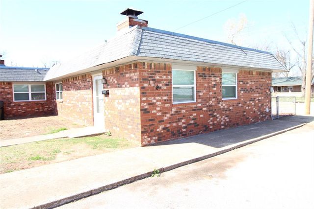 112 NE 12th Street, Moore, OK 73160