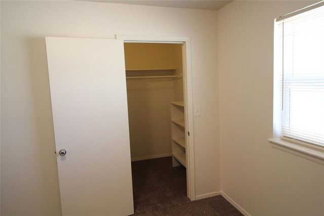 112 NE 12th Street, Moore, OK 73160