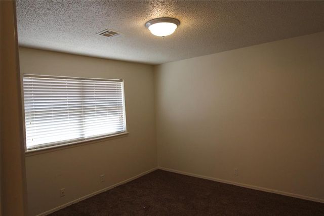 112 NE 12th Street, Moore, OK 73160