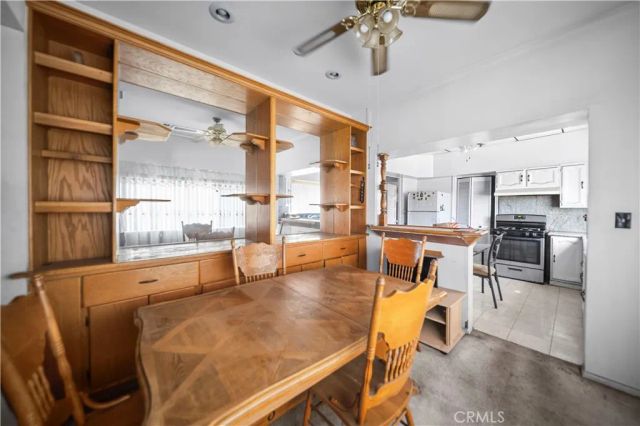 9934 Laurel Canyon Boulevard, Pacoima, CA 91331