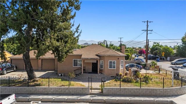 9934 Laurel Canyon Boulevard, Pacoima, CA 91331