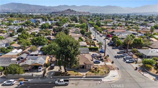 9934 Laurel Canyon Boulevard, Pacoima, CA 91331