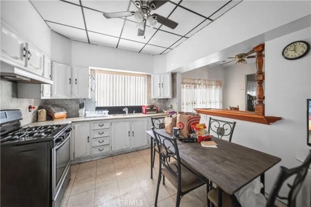 9934 Laurel Canyon Boulevard, Pacoima, CA 91331