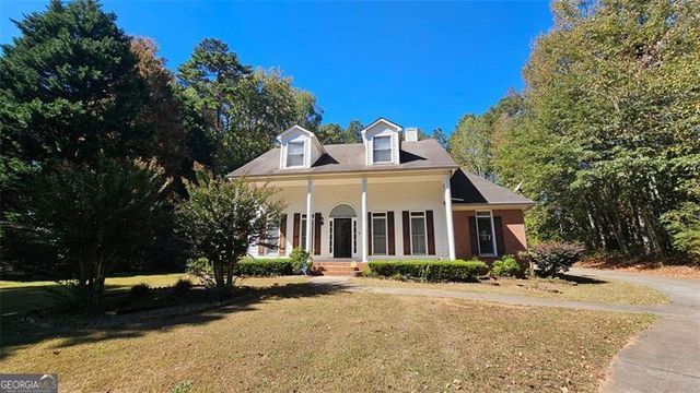 44 HIDDEN LAKES Court, Newnan, GA 30263