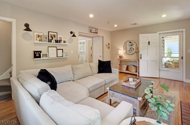 30 Hillcrest Avenue, Morristown Town, NJ 07960