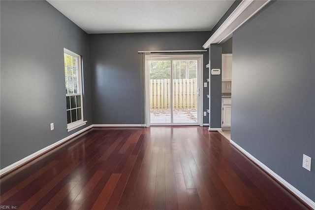 2261 Claymill DR, Newport News, VA 23602