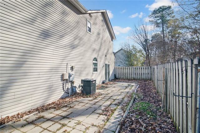 2261 Claymill DR, Newport News, VA 23602