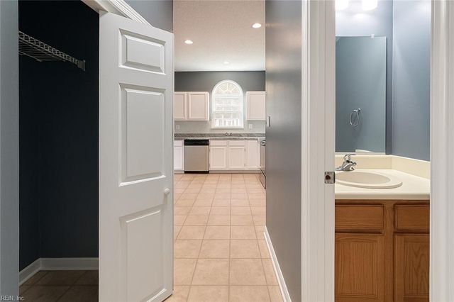 2261 Claymill DR, Newport News, VA 23602