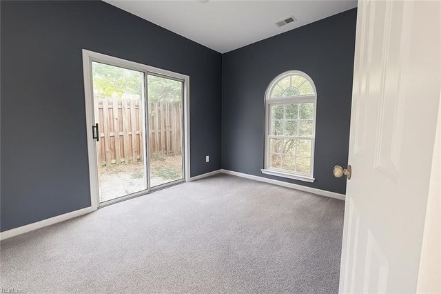 2261 Claymill DR, Newport News, VA 23602