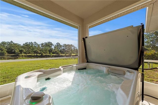2233 18th AVE NE, Naples, FL 34120