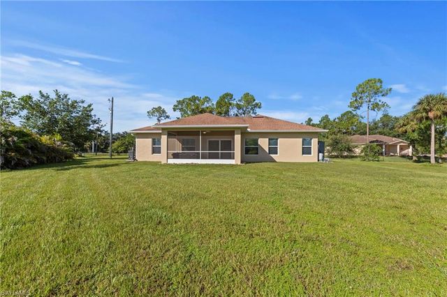 2233 18th AVE NE, Naples, FL 34120