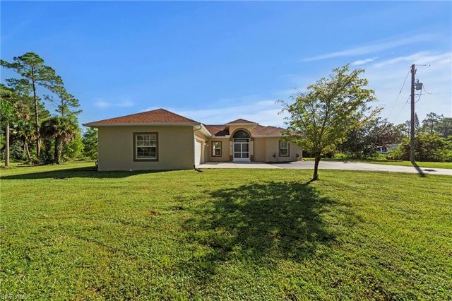 2233 18th AVE NE, Naples, FL 34120