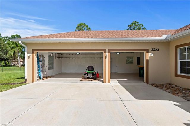 2233 18th AVE NE, Naples, FL 34120
