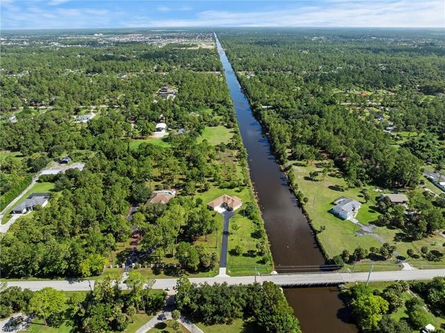 2233 18th AVE NE, Naples, FL 34120