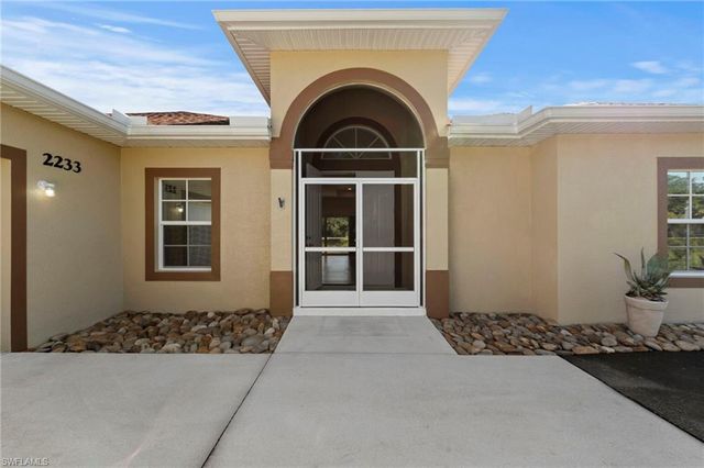 2233 18th AVE NE, Naples, FL 34120