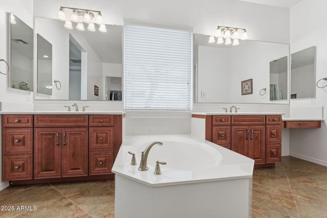 20066 E RUSSET Road, Queen Creek, AZ 85142