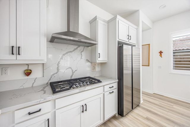 23793 Highvale Drive, Corona, CA 92883