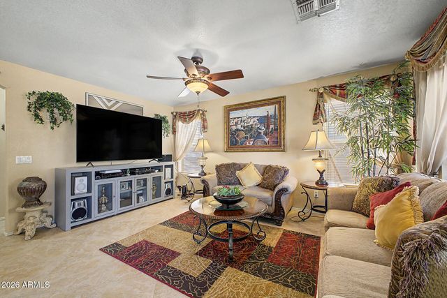 2304 E WESCOTT Drive, Phoenix, AZ 85024