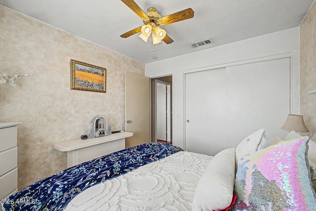 Image 22 of property listing at 2304 E WESCOTT Drive, Phoenix, AZ 85024
