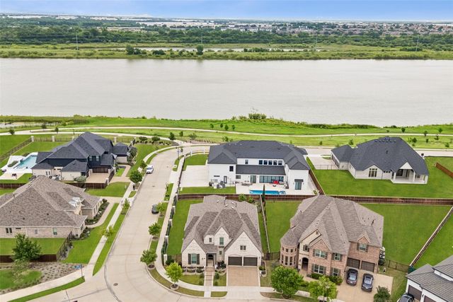 1910 Woodland Skipper Way, Arlington, TX 76005