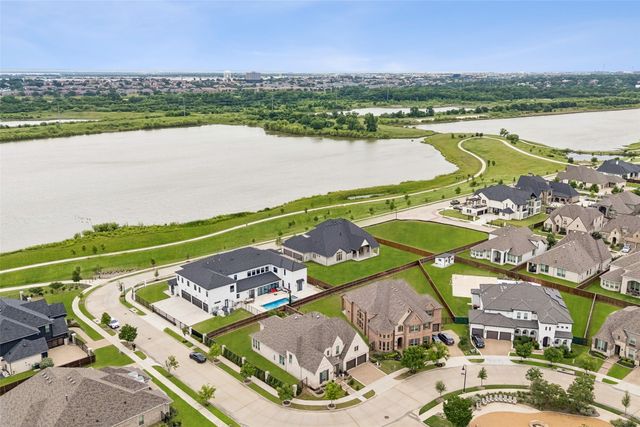 1910 Woodland Skipper Way, Arlington, TX 76005