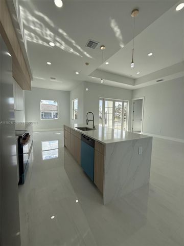 3703 36th ST SW, Lehigh Acres, FL 33976