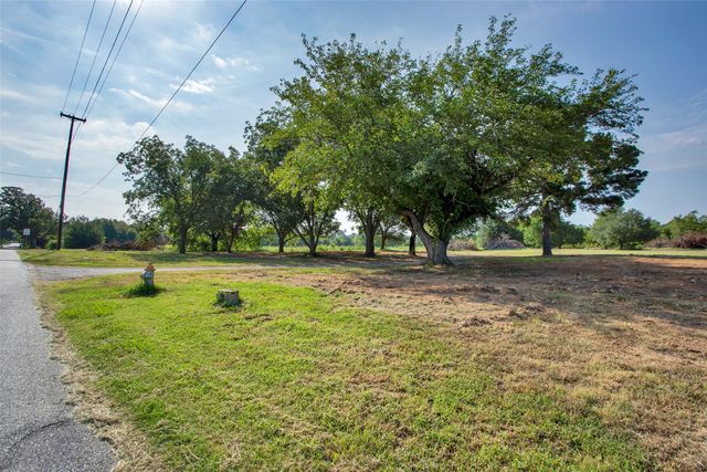 000 Stafford Drive, Denison, TX 75020