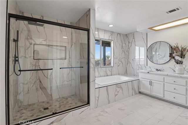 7426 Cedar Street, Phelan, CA 92371